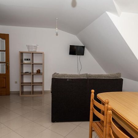 Apartamentos O Grove Esterno foto