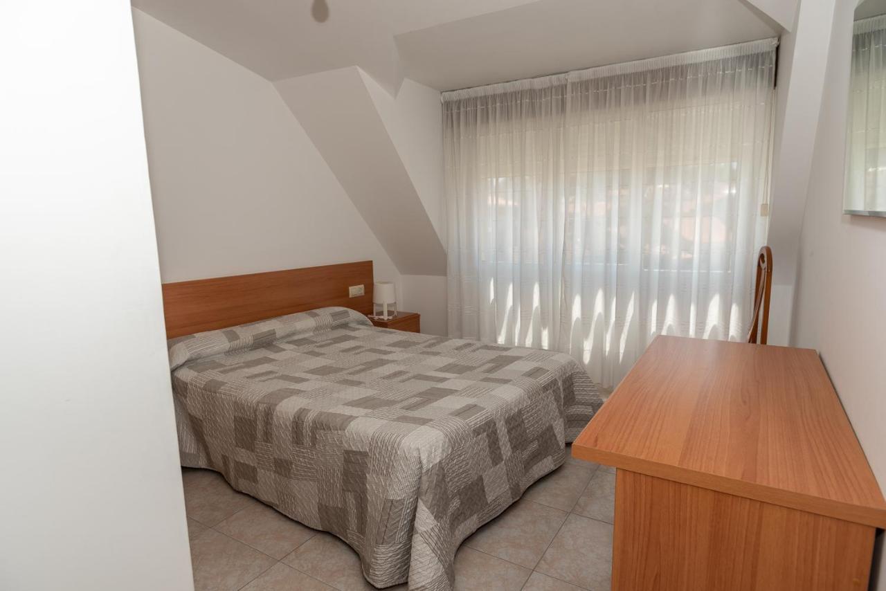Apartamentos O Grove Esterno foto