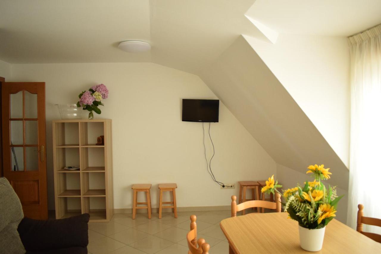 Apartamentos O Grove Esterno foto