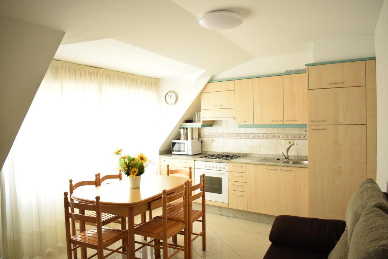 Apartamentos O Grove Esterno foto